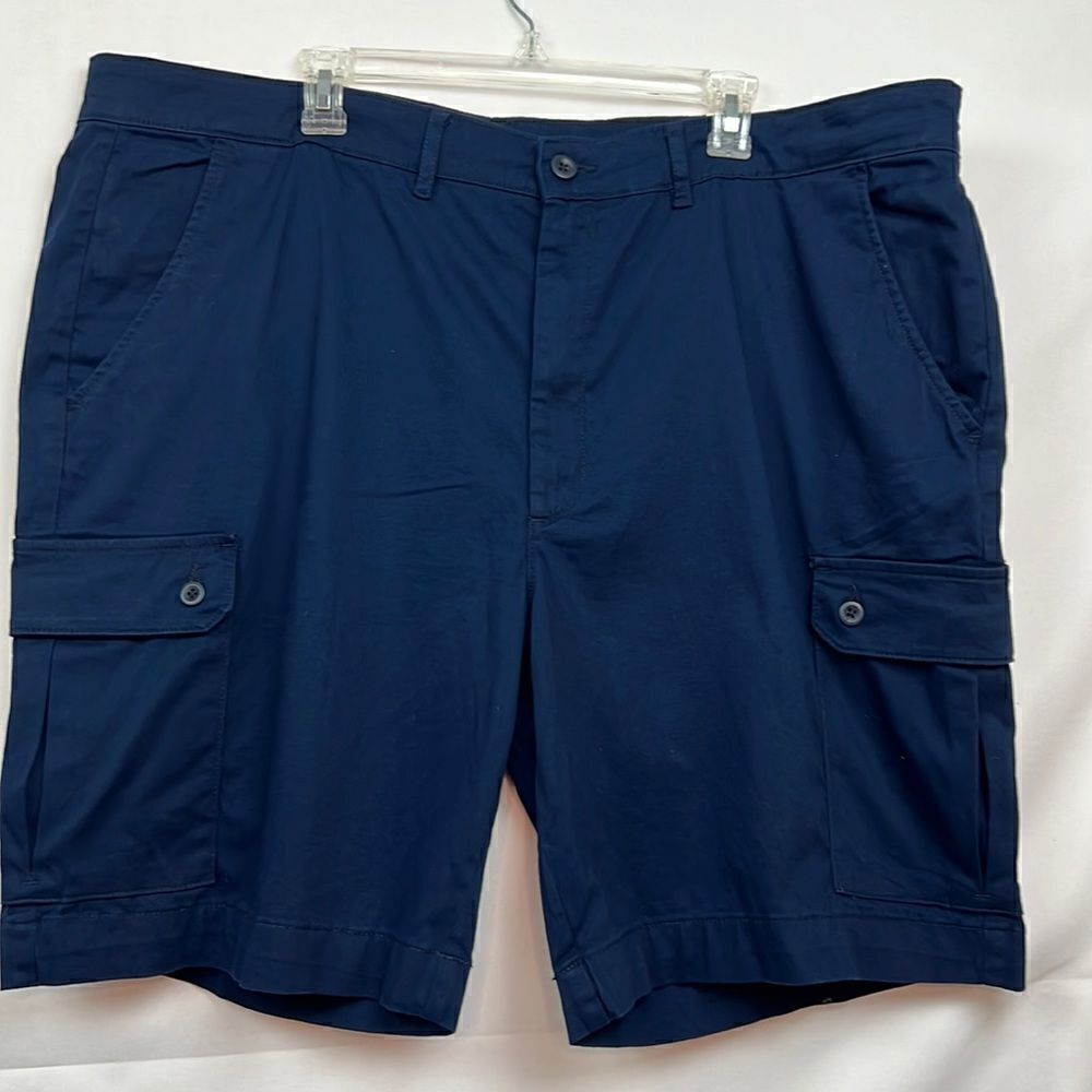 St. John’s Bay Navy Blue Cargo shorts size 44 NWT